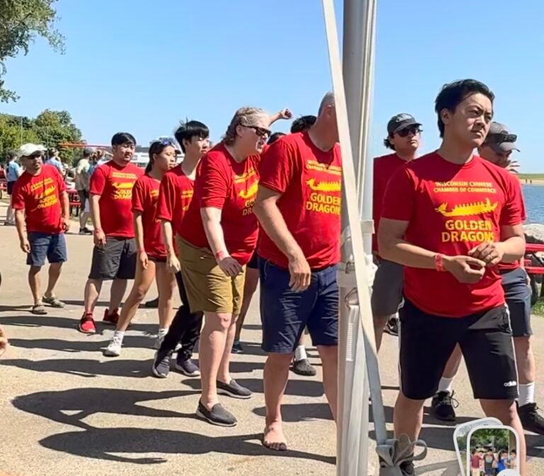 WCCC Golden Dragons dragon boat team lined up at the Milwaukee Dragon Boat Festival